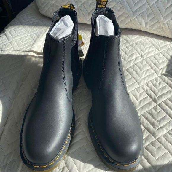 NWT size 12 Men’s Doc Martens - Picture 5 of 6